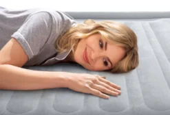 Intex Comfort Plush Luchtbed - Tweepersoons - Ingebouwde Elektrische Pomp -Buiten Kamperen Verkoop 1320 1900 67768 inuse2 2022 300