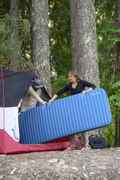 Therm-A-Rest MondoKing 3D 11.0 L Zelfopblazende Slaapmat -Buiten Kamperen Verkoop 1900 1267 2022 cascade summer carcamp washington rinckenberger 4443