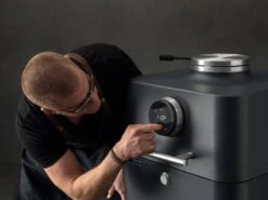 Everdure 4K Houtskool Barbecue Met Beschermhoes - Antraciet/blauw -Buiten Kamperen Verkoop 9312646030145 4 copy